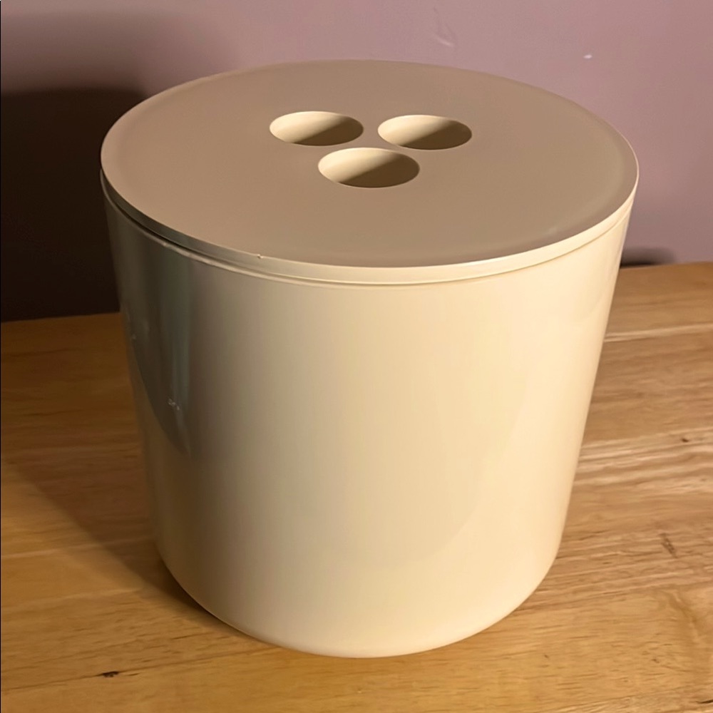 😀Vintage 70’s Crayonne ice bucket